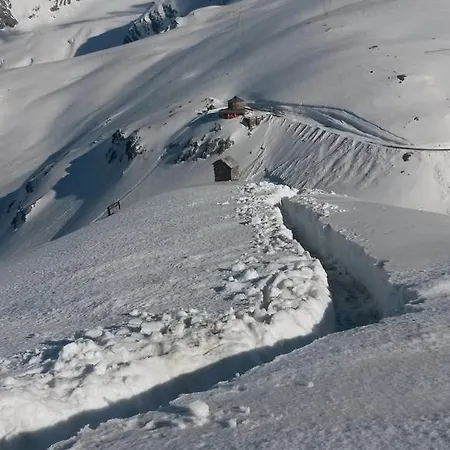 Hotel Rifugio Garibaldi *