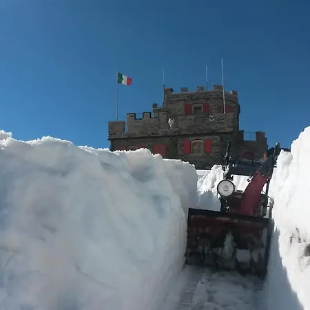 Rifugio Garibaldi Otel Stelvio Geçidi